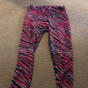 K-DEER med red/black exc used condition Capri